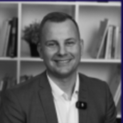 prof. MUDr. Mgr. Miloš Jesenák, PhD., klinický imunológ a alergológ, pediater